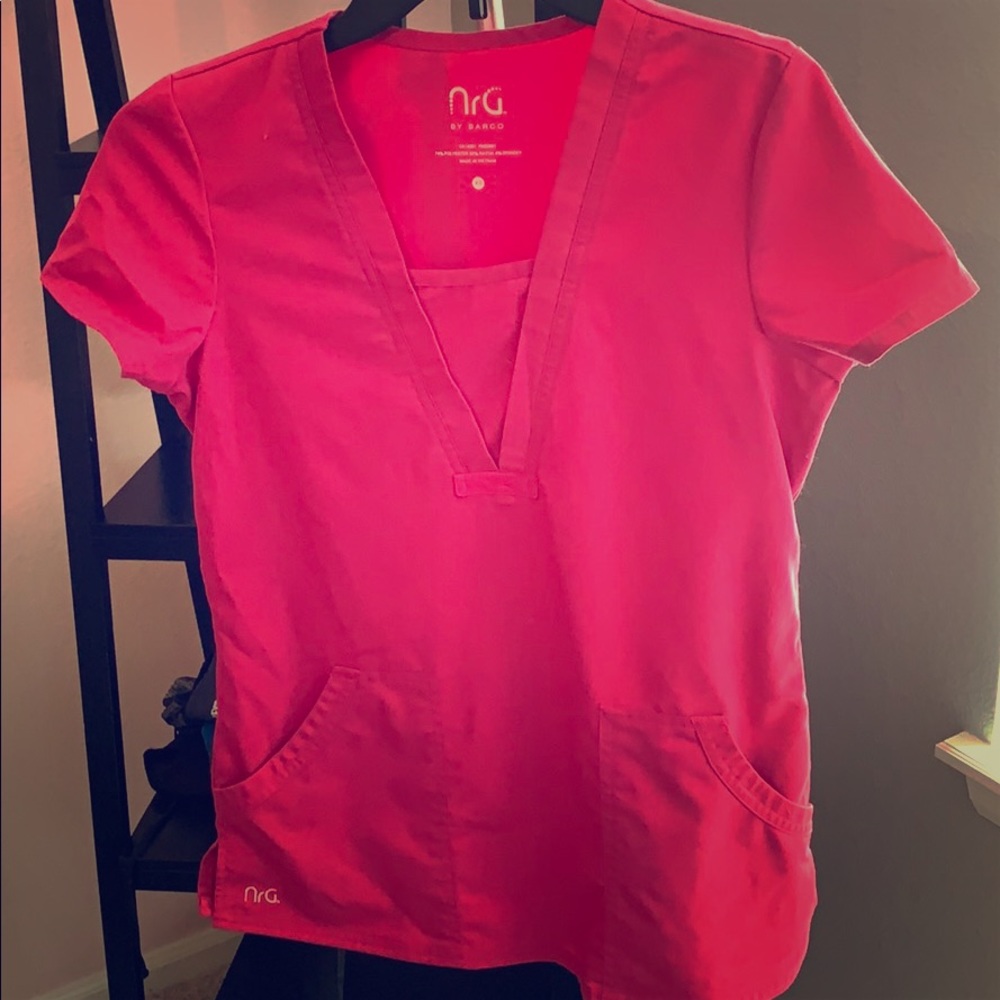 Xs scrub top